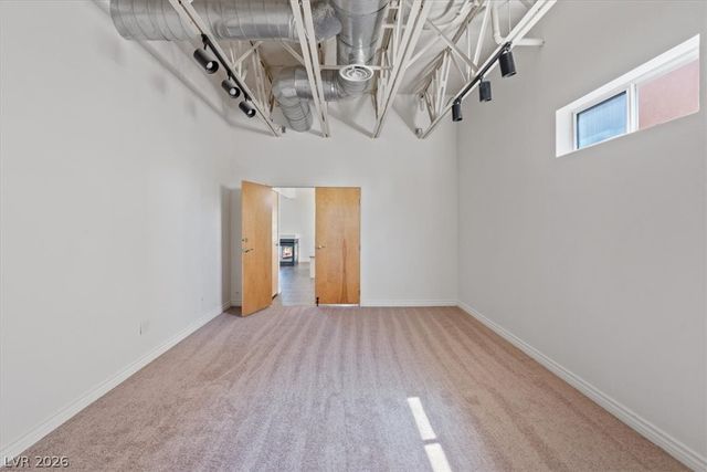 5603 Deer Creek Falls Court, Las Vegas, NV 89118