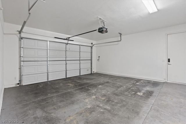 5603 Deer Creek Falls Court, Las Vegas, NV 89118