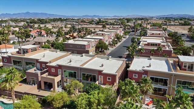 5603 Deer Creek Falls Court, Las Vegas, NV 89118