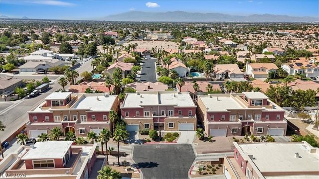 5603 Deer Creek Falls Court, Las Vegas, NV 89118