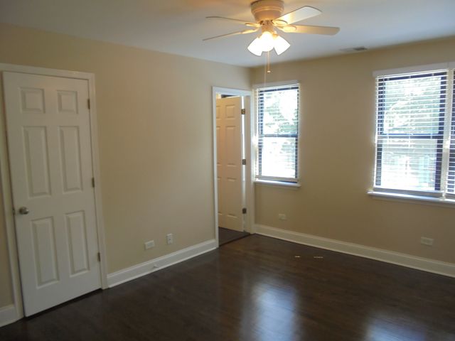1711 W Jarvis Avenue 102, Chicago, IL 60626
