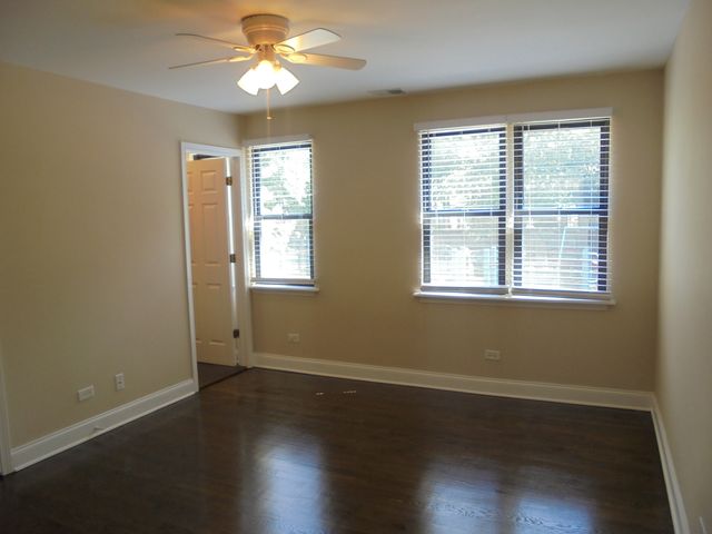1711 W Jarvis Avenue 102, Chicago, IL 60626