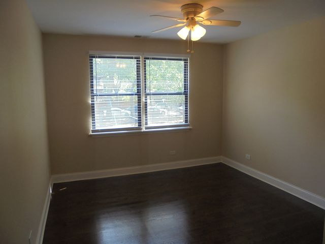 1711 W Jarvis Avenue 102, Chicago, IL 60626