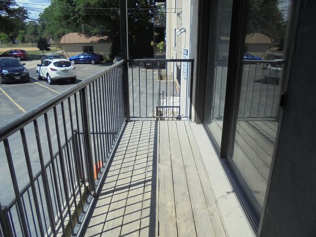 1711 W Jarvis Avenue 102, Chicago, IL 60626