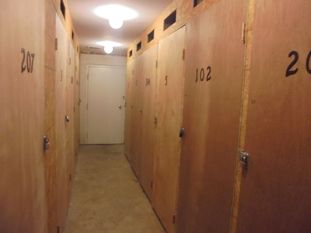 1711 W Jarvis Avenue 102, Chicago, IL 60626