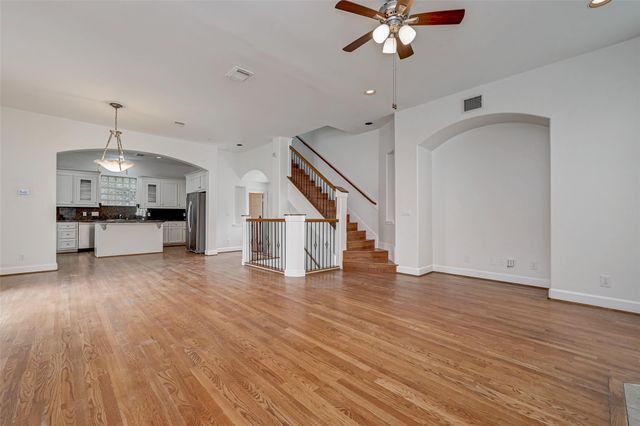 5410 Rose Street, Houston, TX 77007