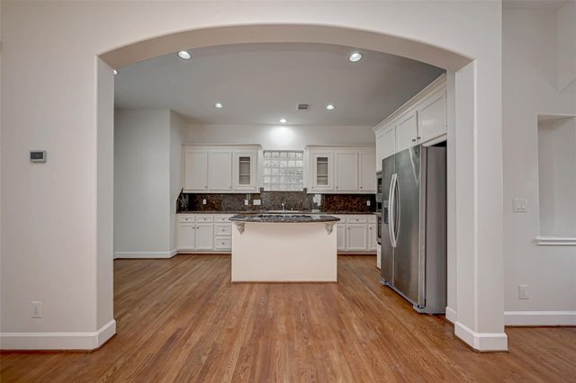 5410 Rose Street, Houston, TX 77007