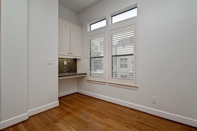 5410 Rose Street, Houston, TX 77007