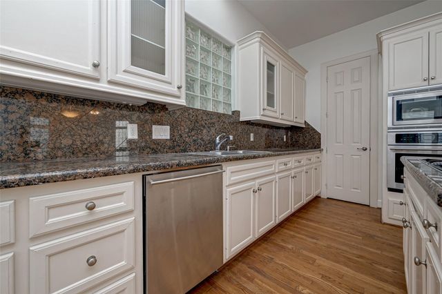 5410 Rose Street, Houston, TX 77007