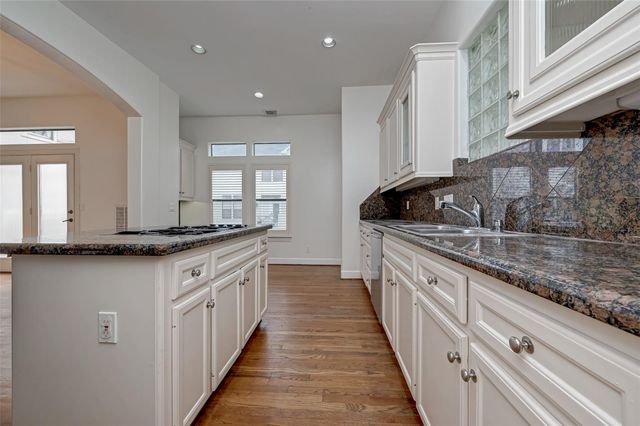 5410 Rose Street, Houston, TX 77007