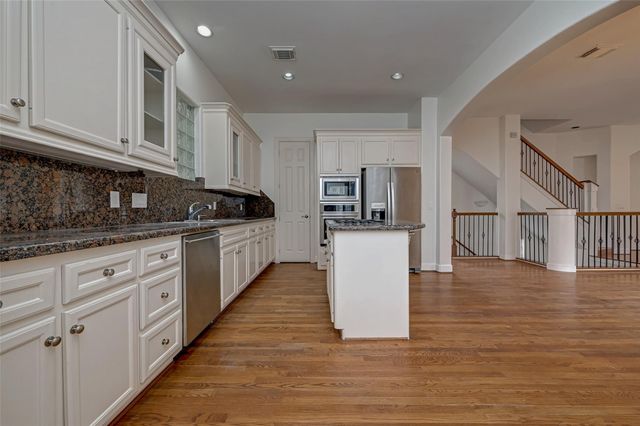 5410 Rose Street, Houston, TX 77007