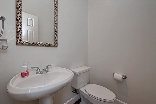 5410 Rose Street, Houston, TX 77007