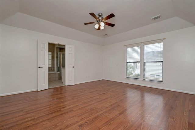 5410 Rose Street, Houston, TX 77007