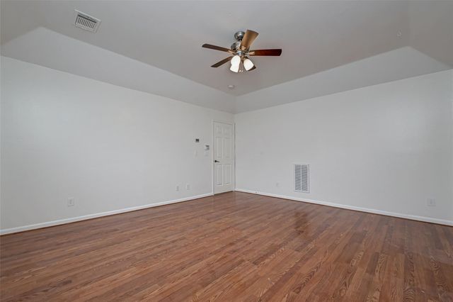 5410 Rose Street, Houston, TX 77007