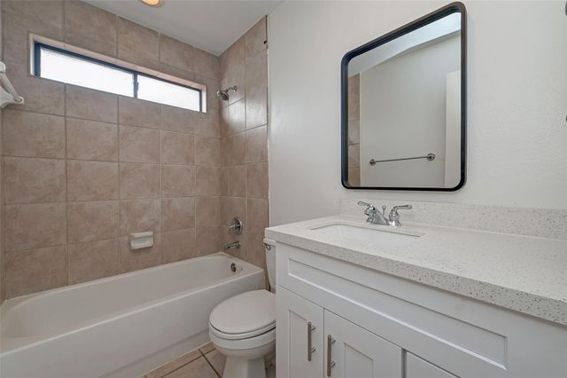 5410 Rose Street, Houston, TX 77007