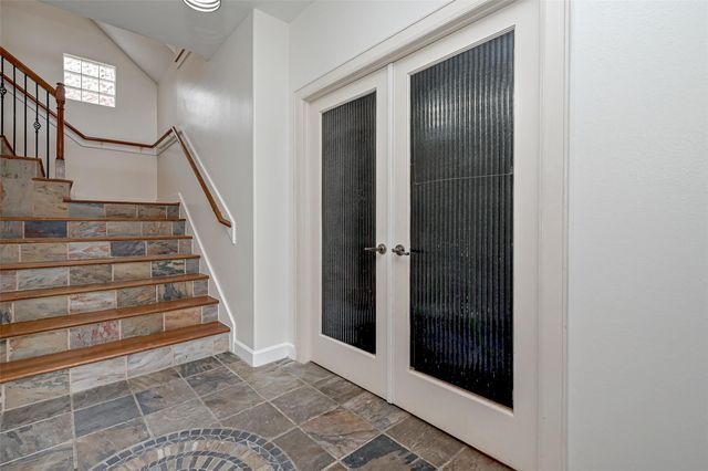 5410 Rose Street, Houston, TX 77007