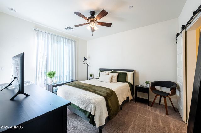 2750 S VOYAGER Drive 101, Gilbert, AZ 85295