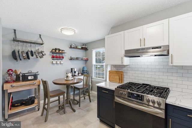 147 PINE OAK BLVD, Barnegat, NJ 08005