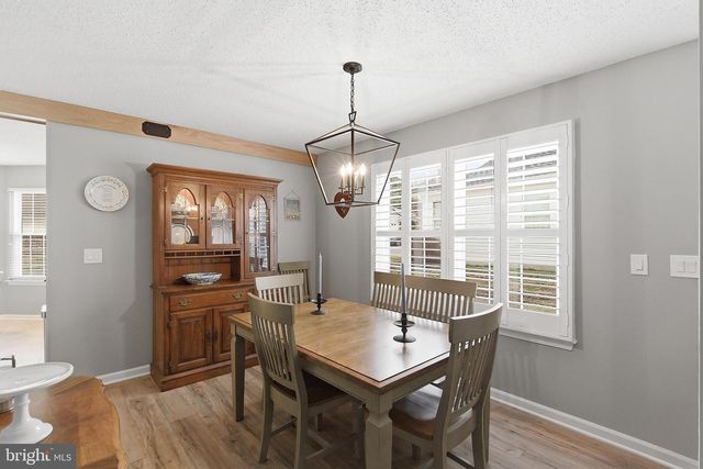 147 PINE OAK BLVD, Barnegat, NJ 08005