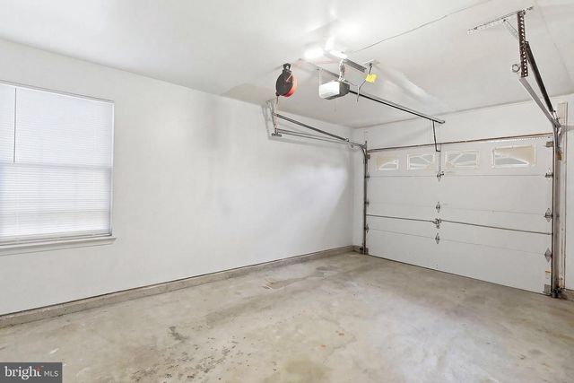 147 PINE OAK BLVD, Barnegat, NJ 08005