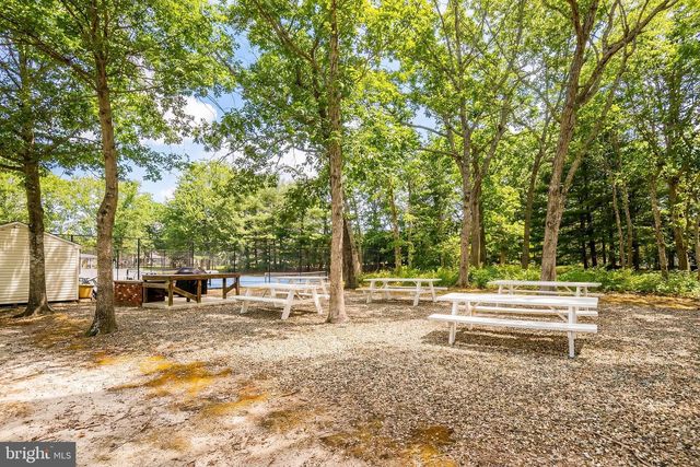 147 PINE OAK BLVD, Barnegat, NJ 08005