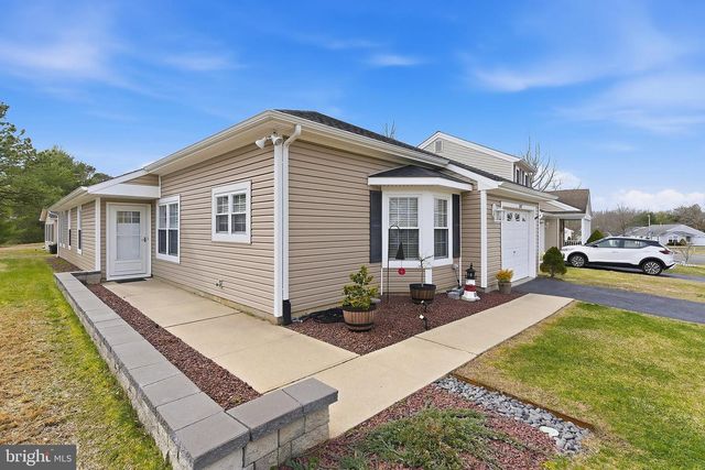 147 PINE OAK BLVD, Barnegat, NJ 08005