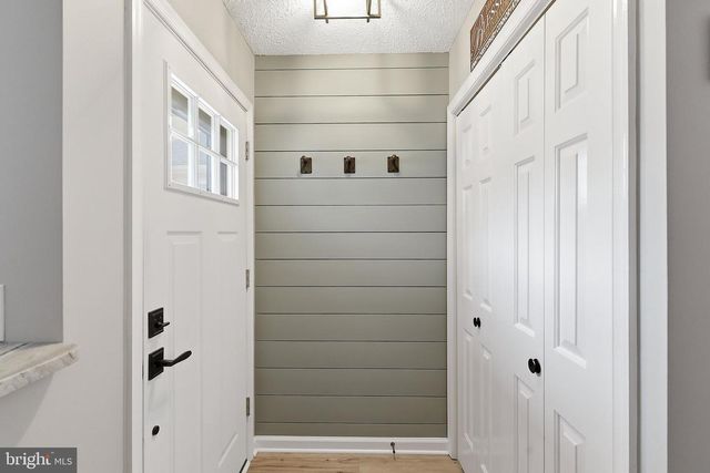 147 PINE OAK BLVD, Barnegat, NJ 08005