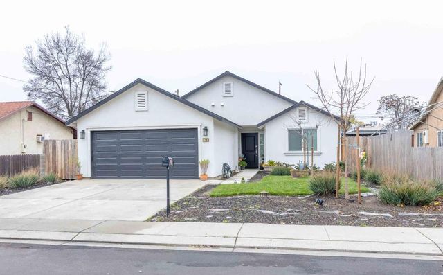 928 Alamo Ave, Modesto, CA 95351