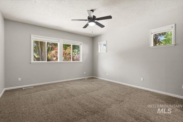 811 E Silver Torch, Meridian, ID 83646