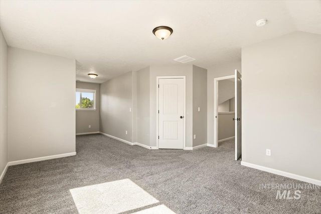 811 E Silver Torch, Meridian, ID 83646