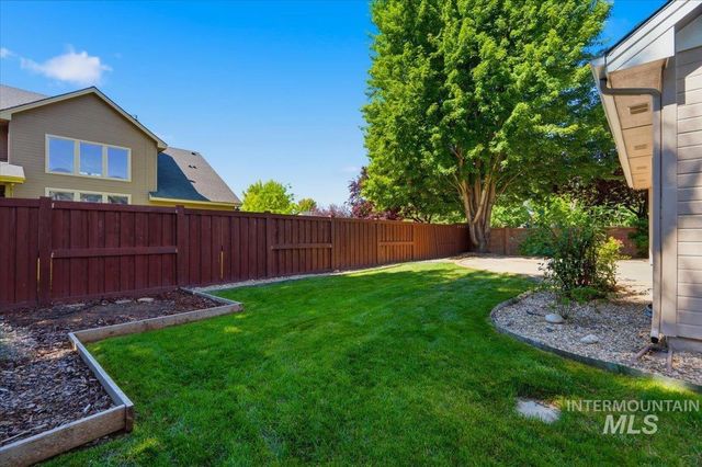 811 E Silver Torch, Meridian, ID 83646