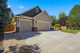 811 E Silver Torch, Meridian, ID 83646
