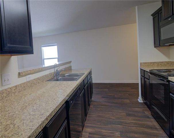 1436 Breanna LN, Kyle, TX 78640