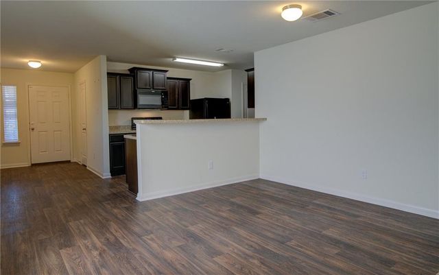 1436 Breanna LN, Kyle, TX 78640