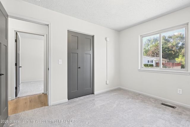 5111 Hughes Road, Lansing, MI 48911