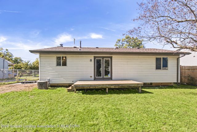 5111 Hughes Road, Lansing, MI 48911