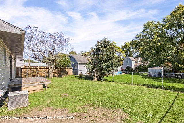 5111 Hughes Road, Lansing, MI 48911