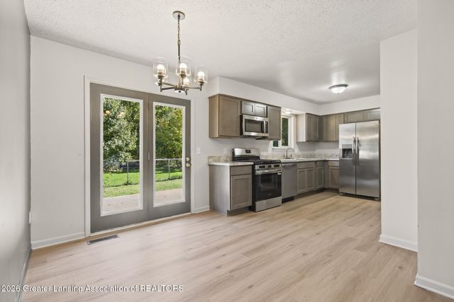 5111 Hughes Road, Lansing, MI 48911