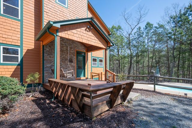 14 Honeysuckle Way, Ellijay, GA 30540