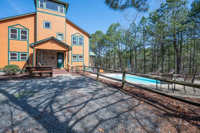 14 Honeysuckle Way, Ellijay, GA 30540