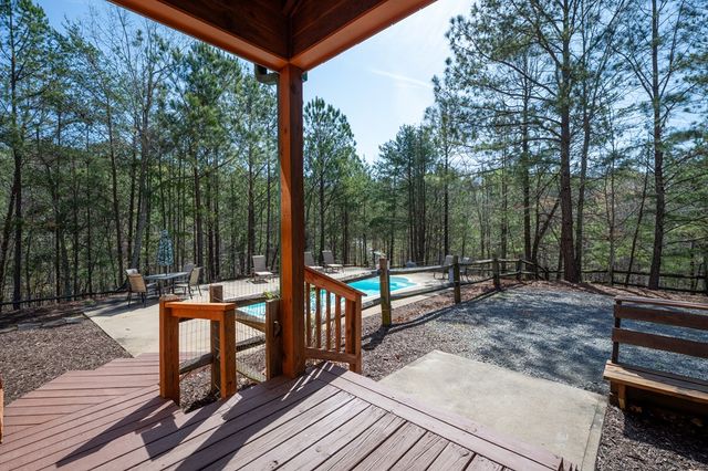 14 Honeysuckle Way, Ellijay, GA 30540