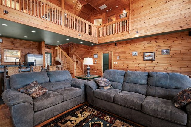 14 Honeysuckle Way, Ellijay, GA 30540