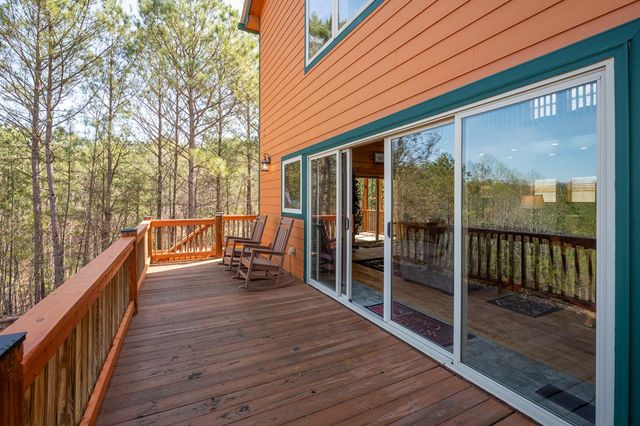 14 Honeysuckle Way, Ellijay, GA 30540