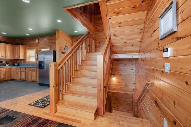 14 Honeysuckle Way, Ellijay, GA 30540