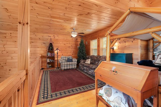 14 Honeysuckle Way, Ellijay, GA 30540