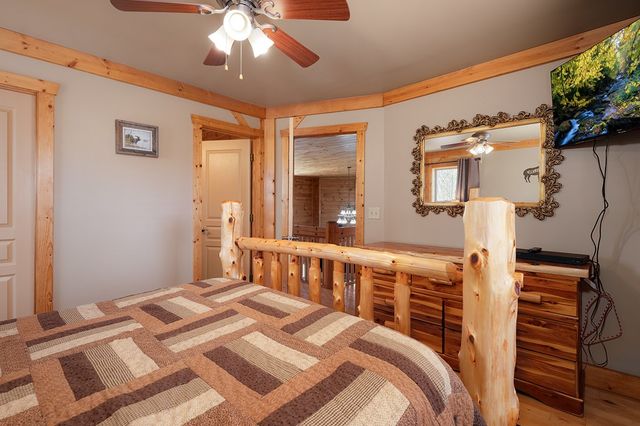 14 Honeysuckle Way, Ellijay, GA 30540
