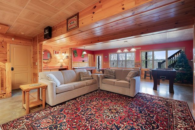 14 Honeysuckle Way, Ellijay, GA 30540