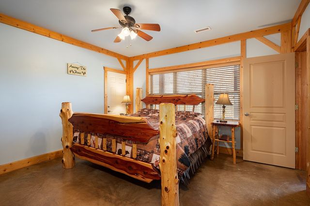 14 Honeysuckle Way, Ellijay, GA 30540