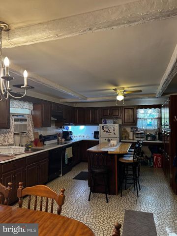 2 WALNUT DR, Elkton, MD 21921