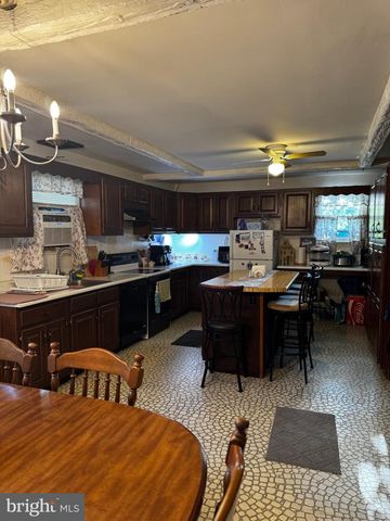 2 WALNUT DR, Elkton, MD 21921